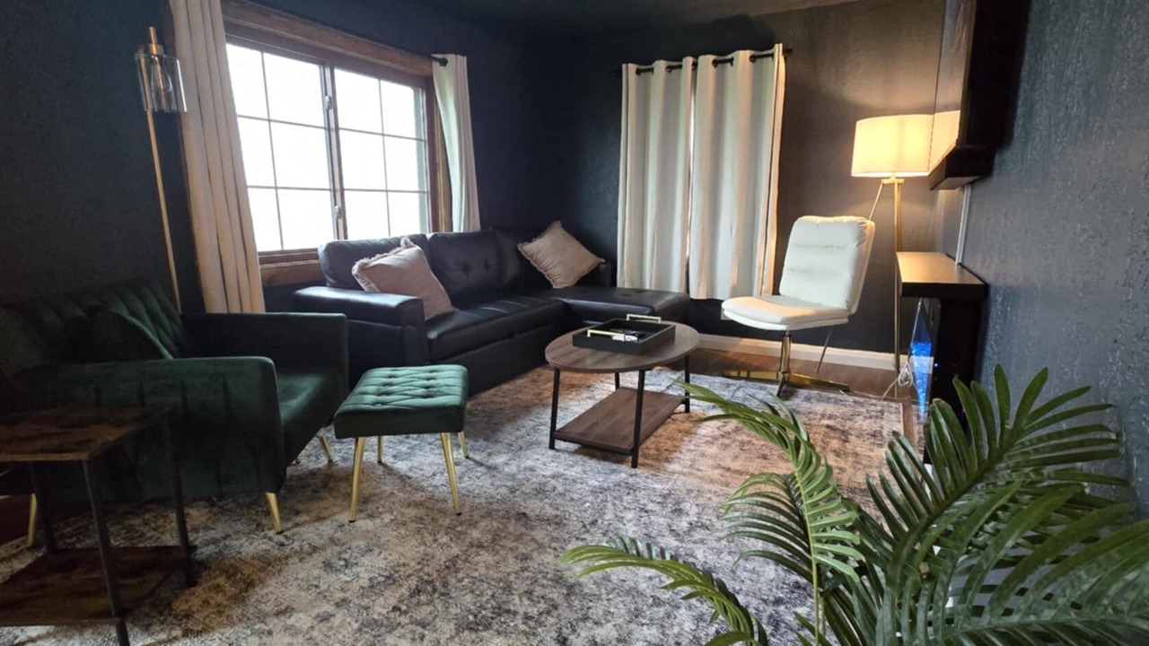 Photo of Livingroom in Harrison