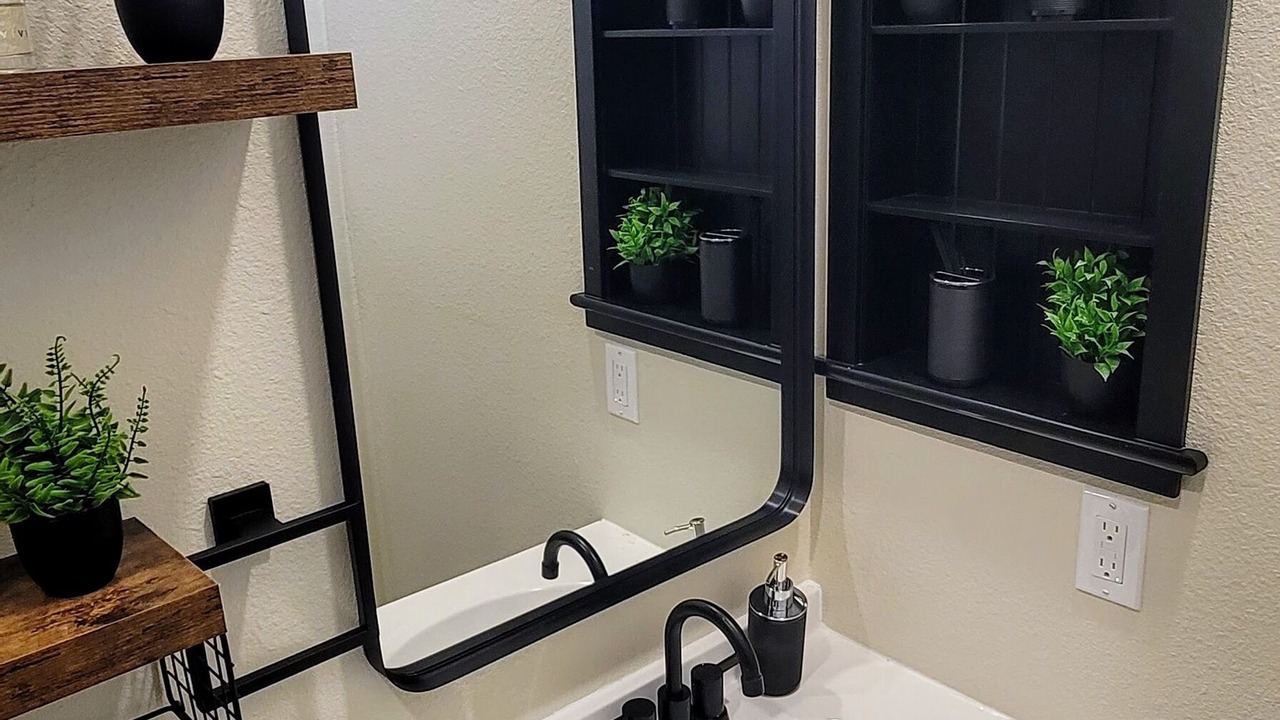 Photo of Bathroom in El Centro