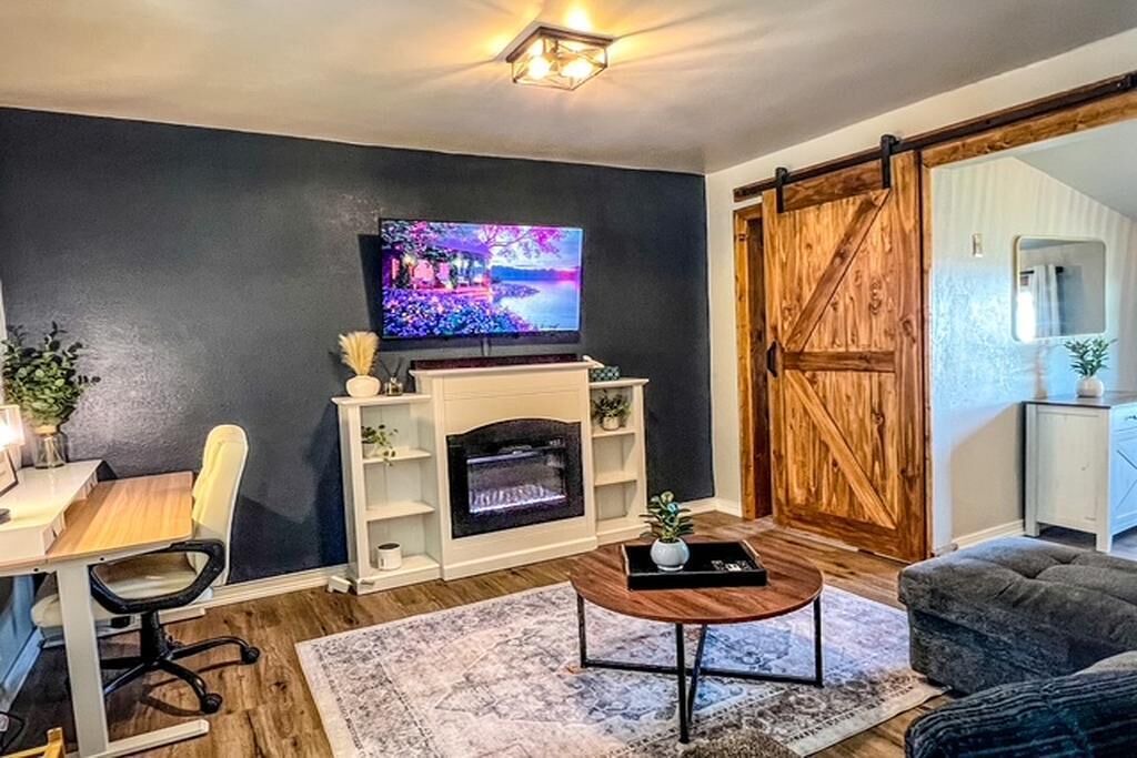 Photo of Livingroom in Harrison