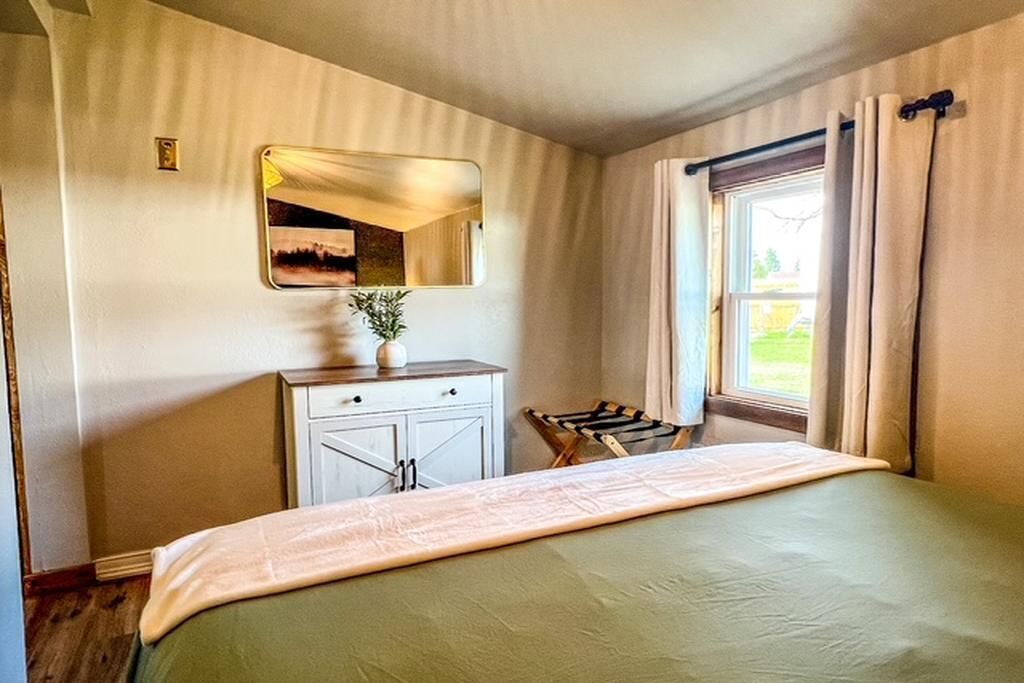 Photo of Bedroom in Harrison