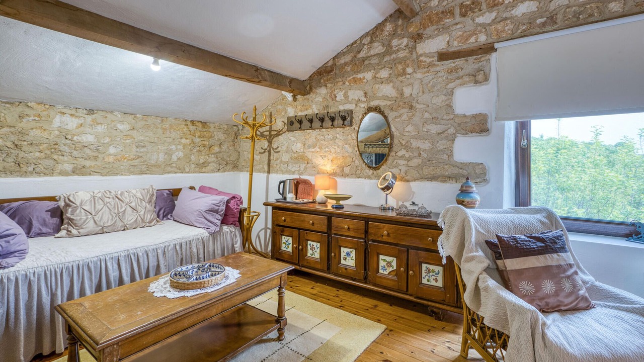 Photo of Others in Lizant