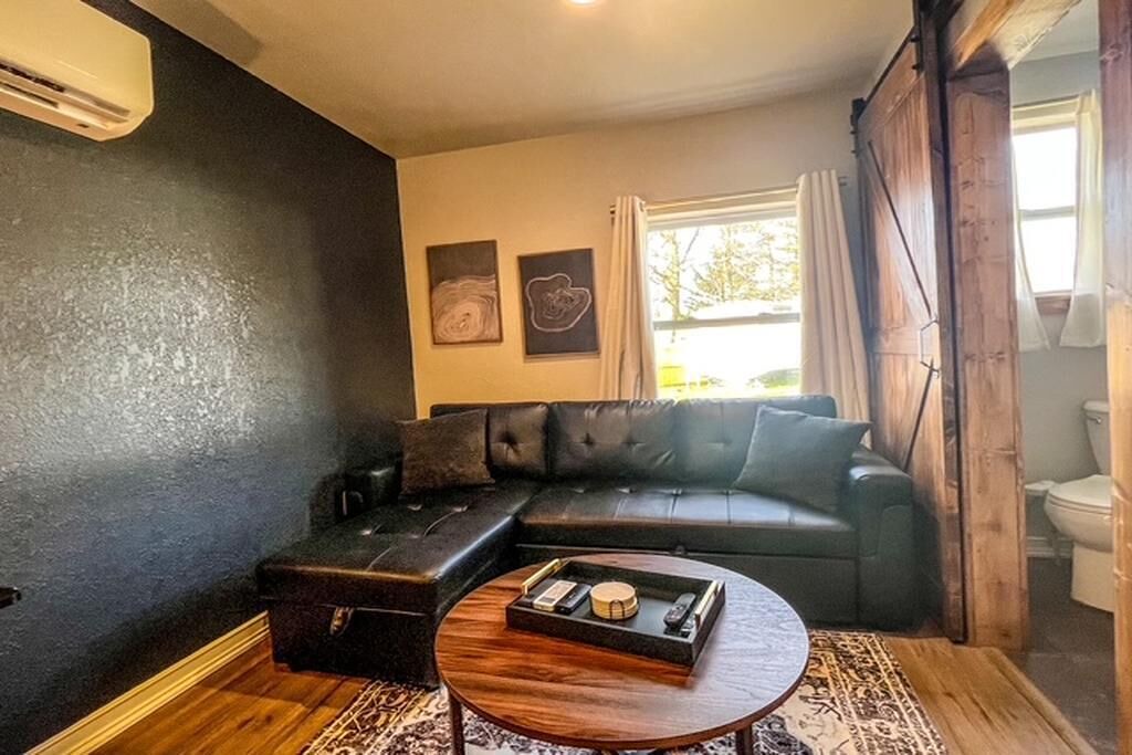 Photo of Livingroom in Harrison