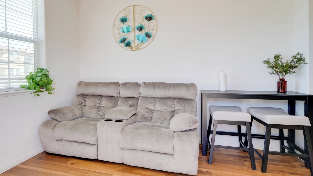 Photo of Livingroom in Lathrop