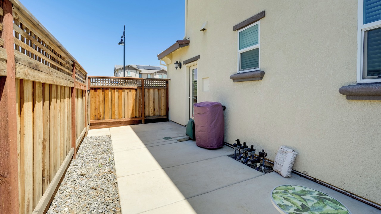 Photo of Patio Balcony in Lathrop
