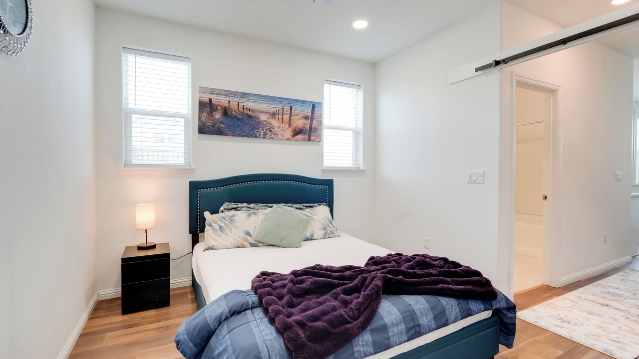 Photo of Bedroom in Lathrop