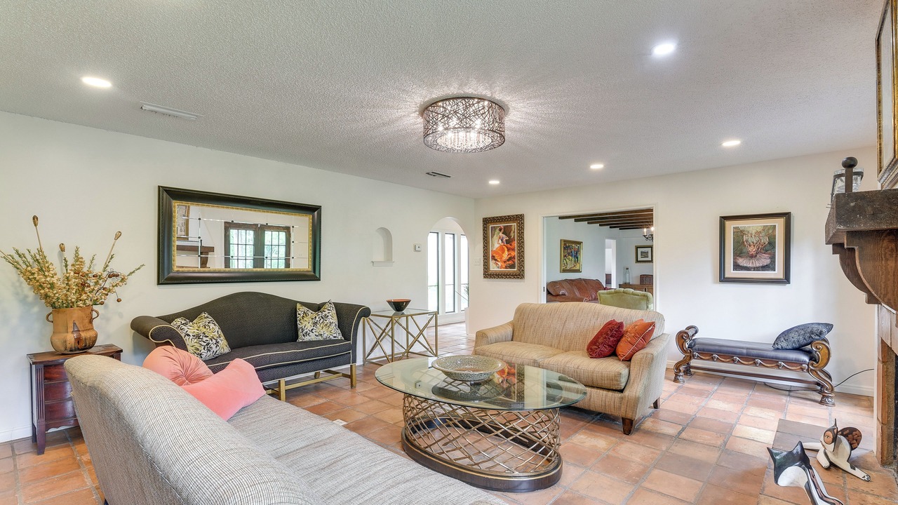 Photo of Livingroom in Bailey's Prairie