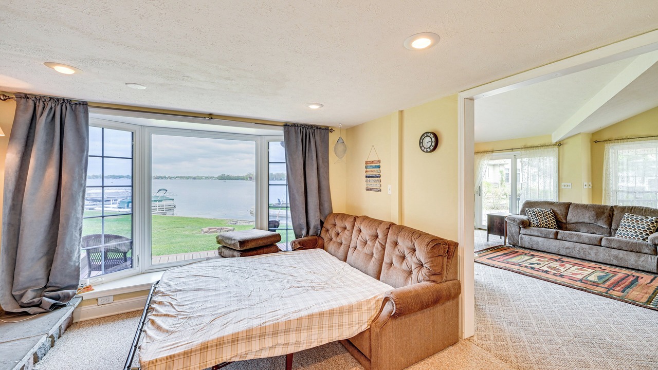 Photo of Livingroom in North Webster