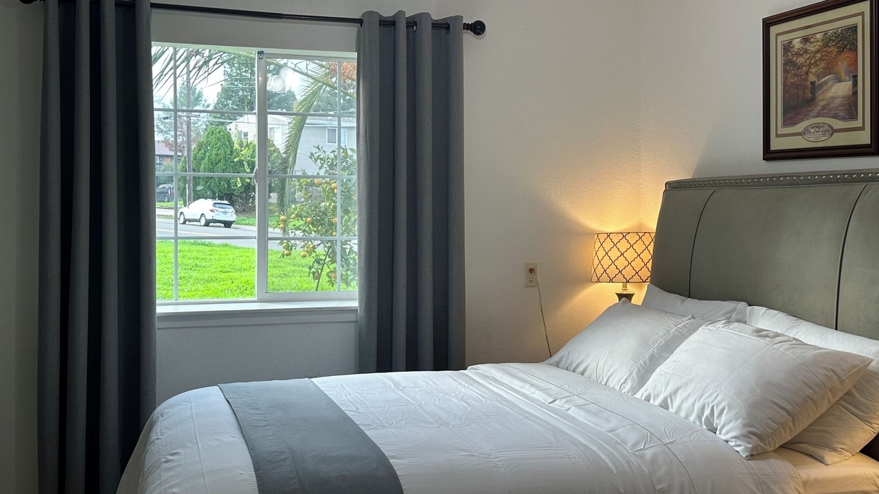 Photo of Bedroom in Arden-Arcade