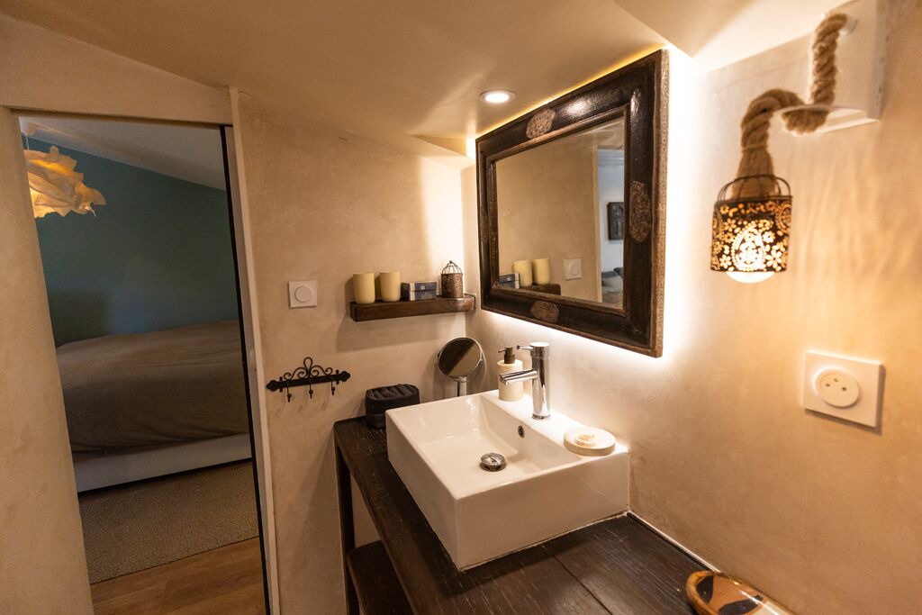 Photo of Bathroom in Favas