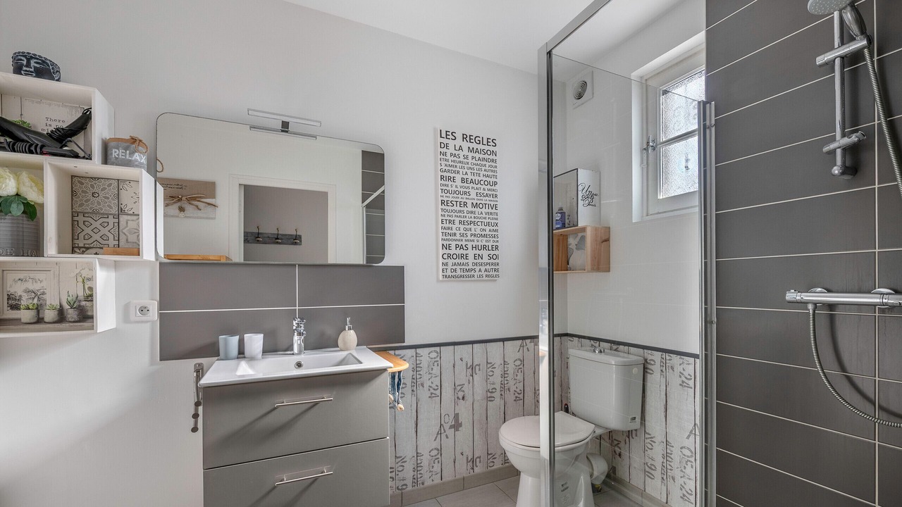 Photo of Bathroom in Pornic