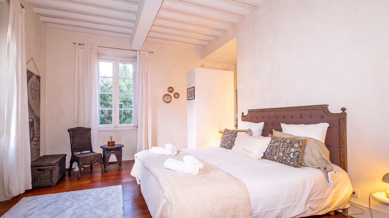 Photo of Bathroom in Castelnau-de-Montmiral