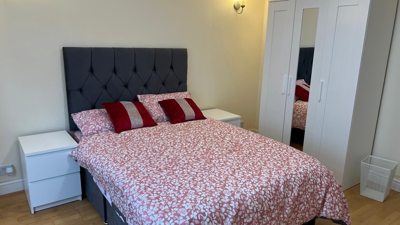 Photo of Bedroom in Mayfield