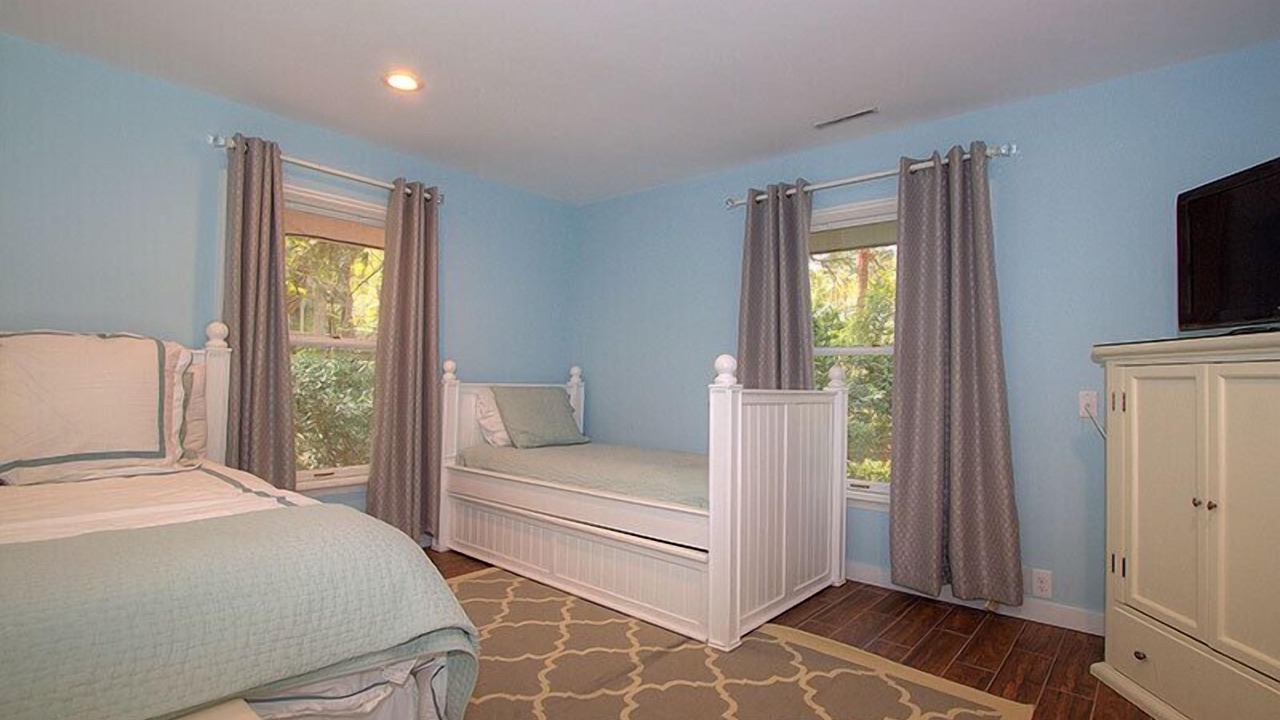 Photo of Bedroom in Beach Lagoon