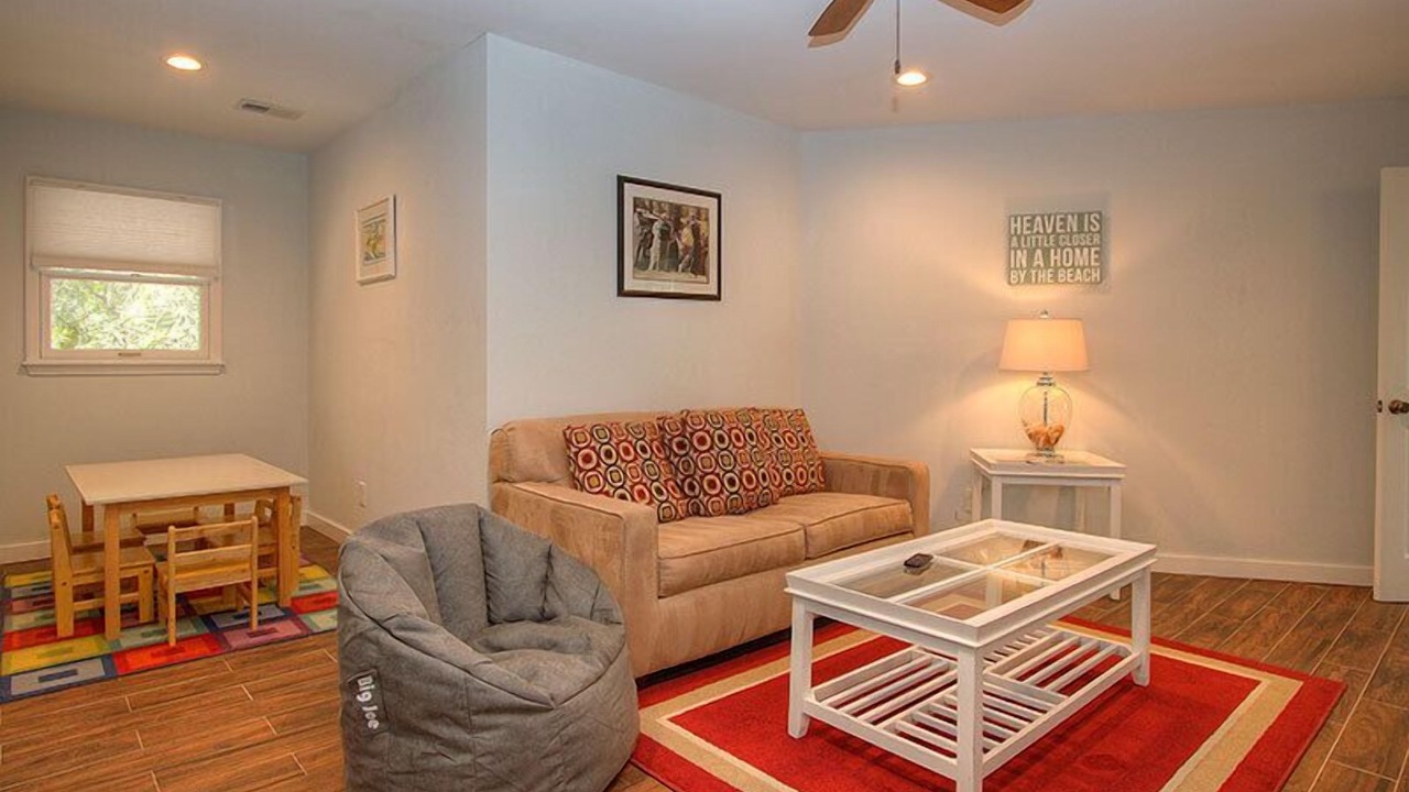 Photo of Livingroom in Beach Lagoon