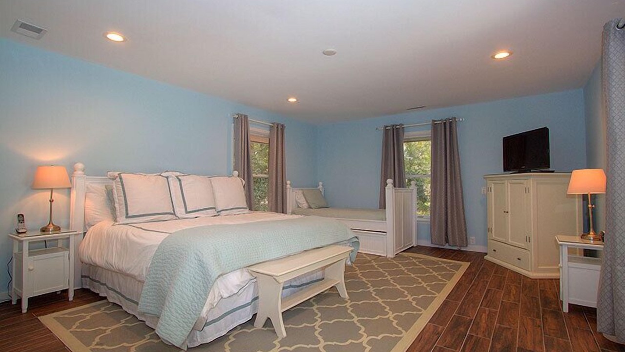 Photo of Bedroom in Beach Lagoon