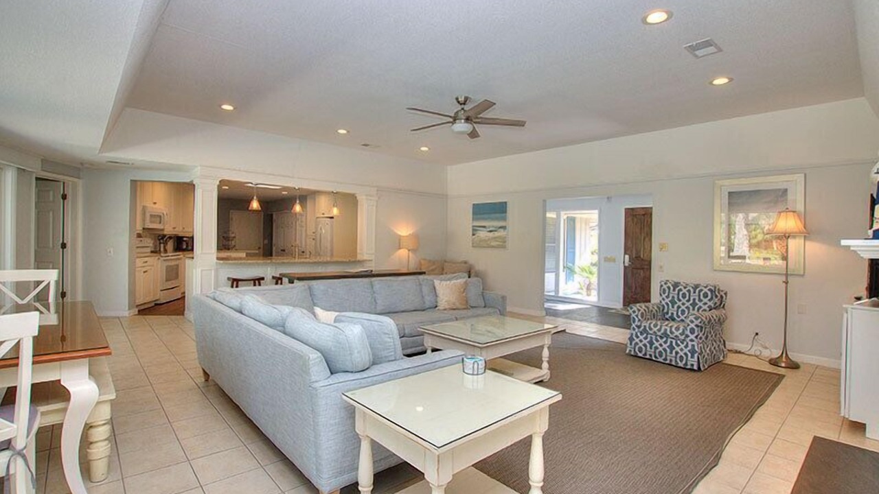Photo of Livingroom in Beach Lagoon