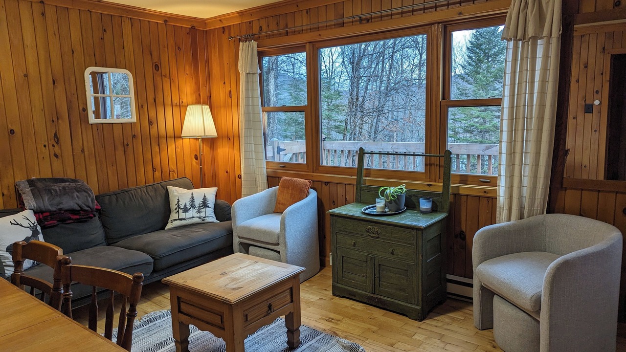 Photo of Livingroom in Les Pays-d'en-Haut Regional County Municipality