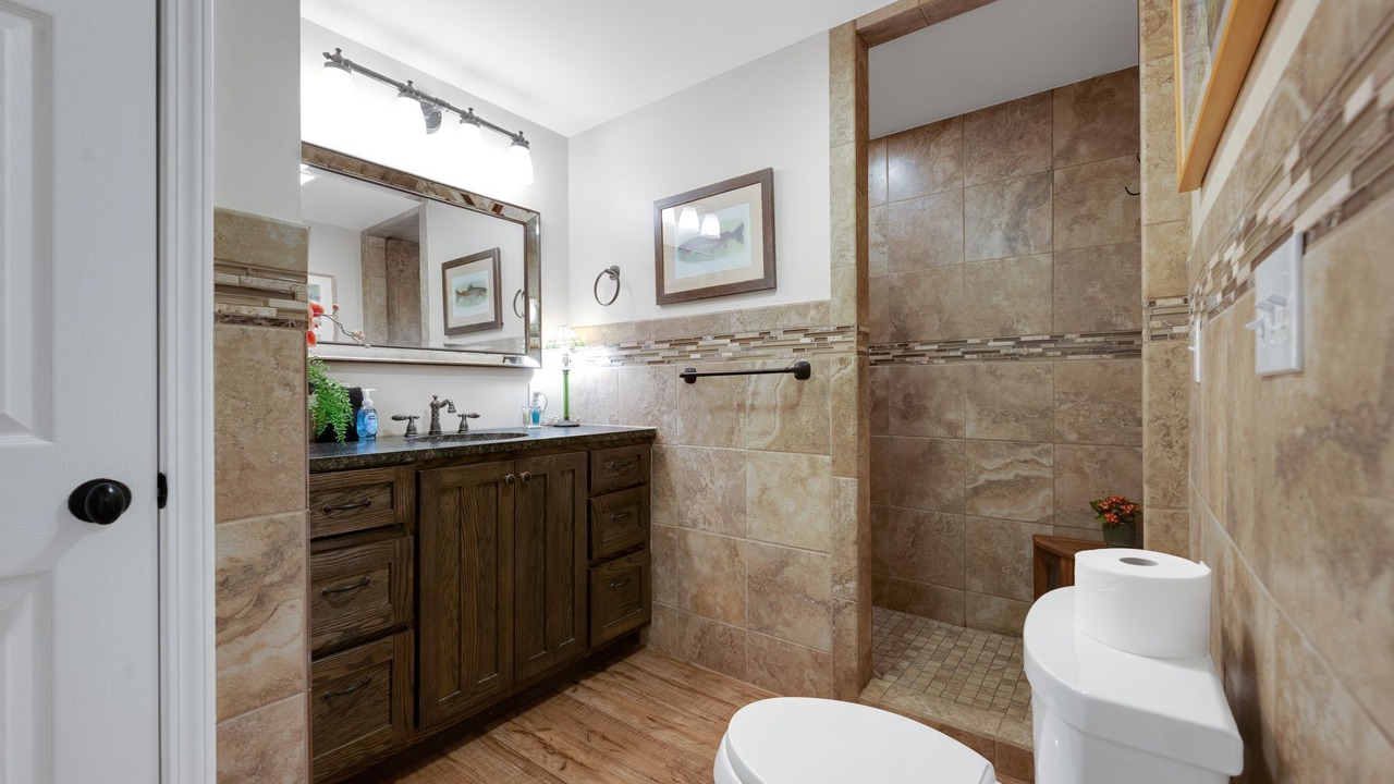 Photo of Bathroom in McCaysville