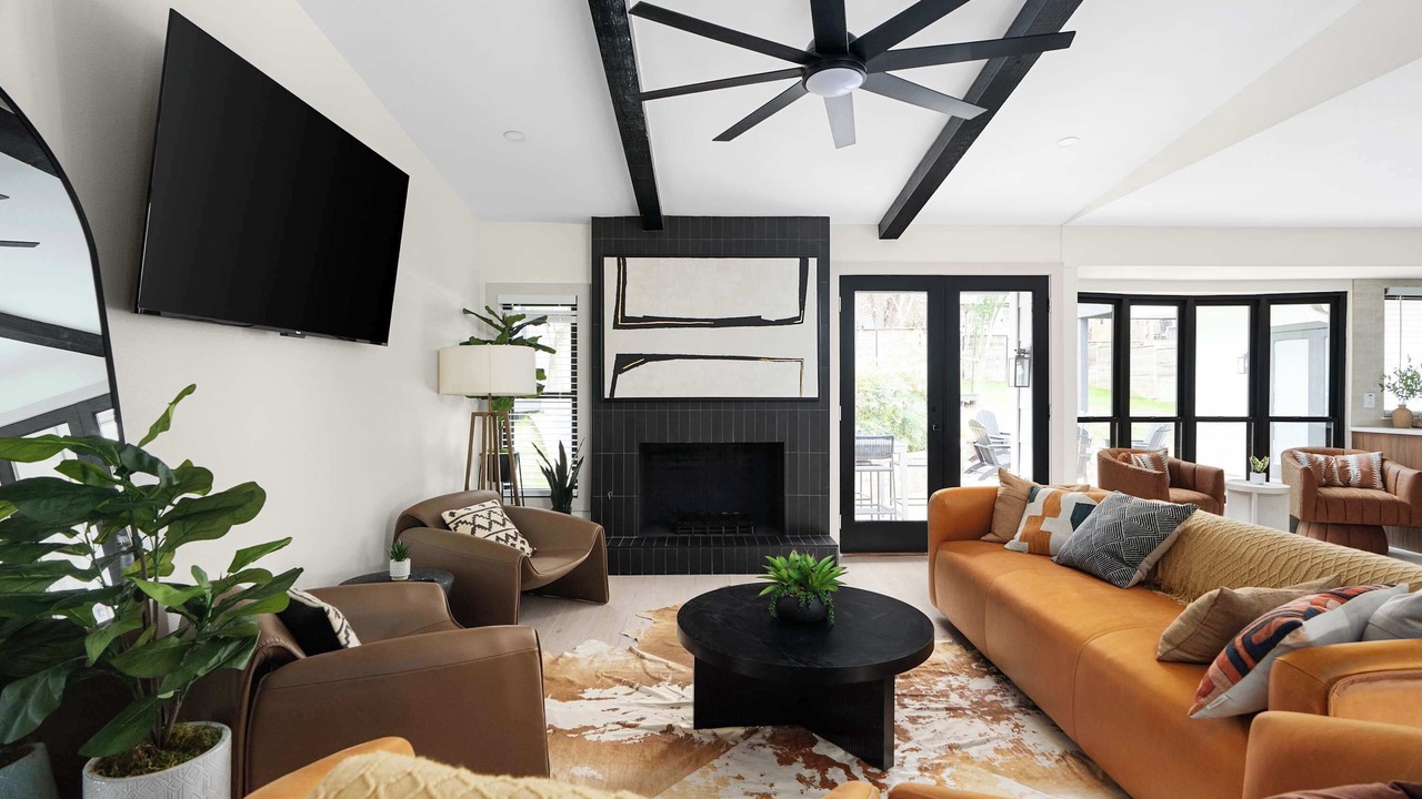 Photo of Livingroom in Barton Hills