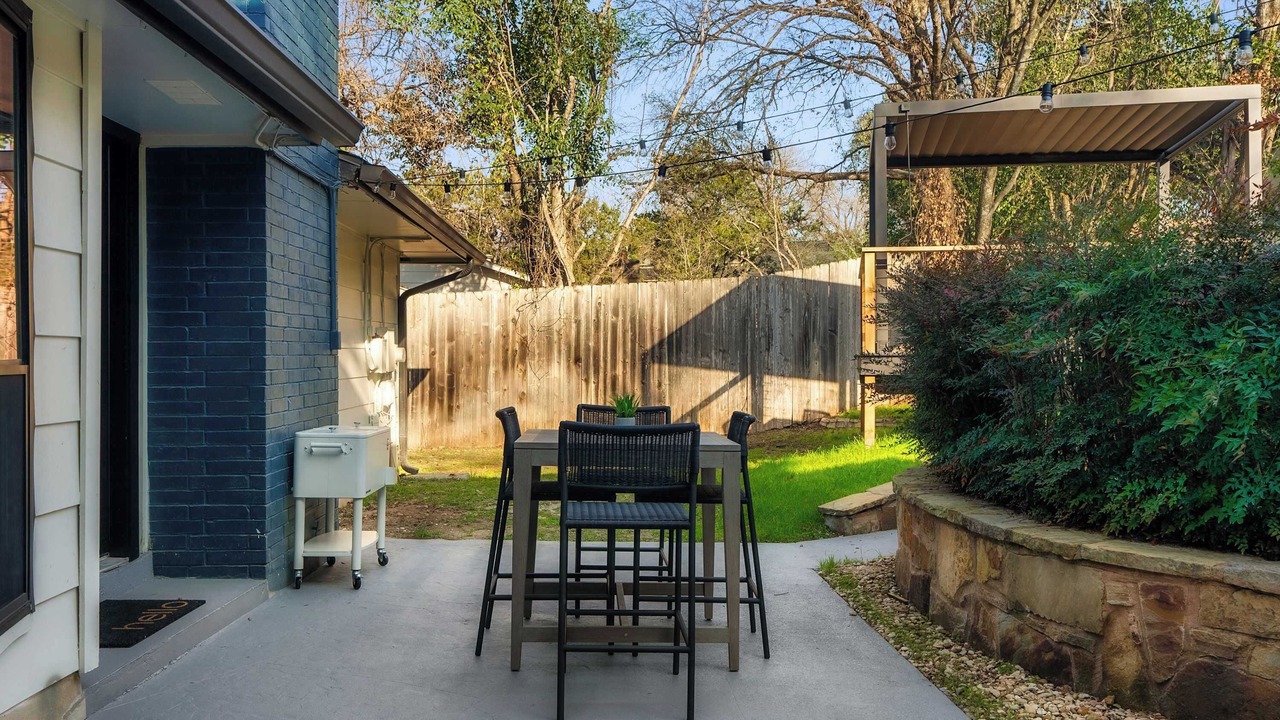 Photo of Outdoor in Barton Hills