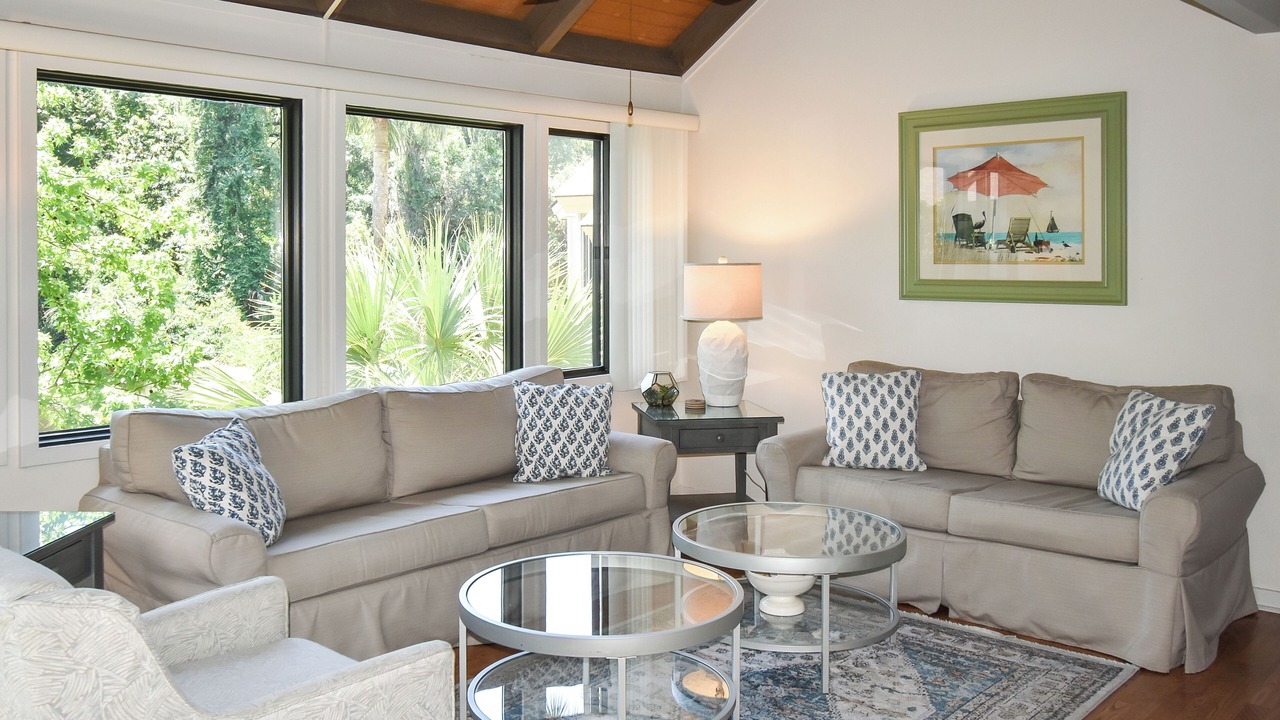 Photo of Livingroom in Night Heron