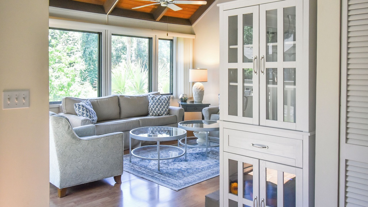 Photo of Livingroom in Night Heron