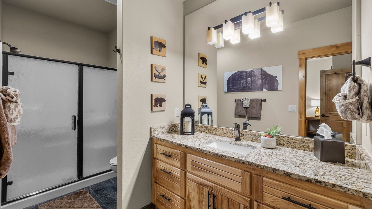 Photo of Bathroom in Sunriver