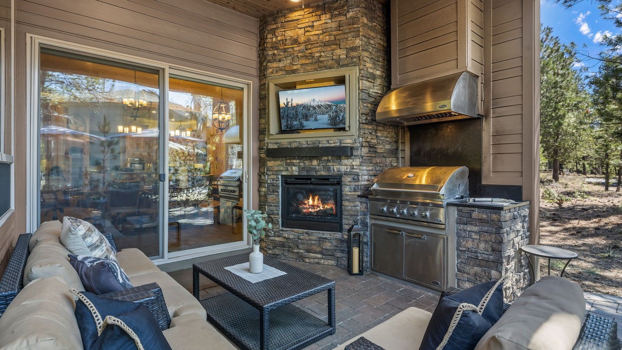 Photo of Livingroom in Sunriver