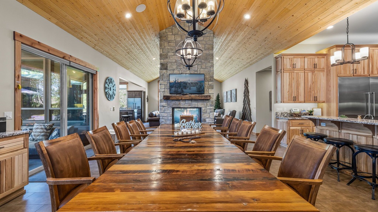 Photo of Livingroom in Sunriver