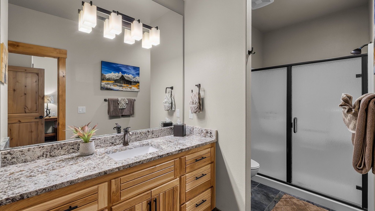 Photo of Bathroom in Sunriver