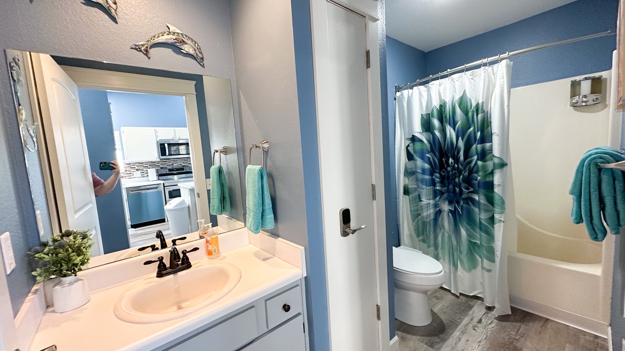 Photo of Bathroom in Reeds Spring