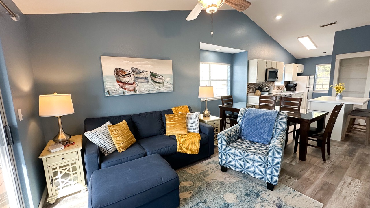 Photo of Livingroom in Reeds Spring