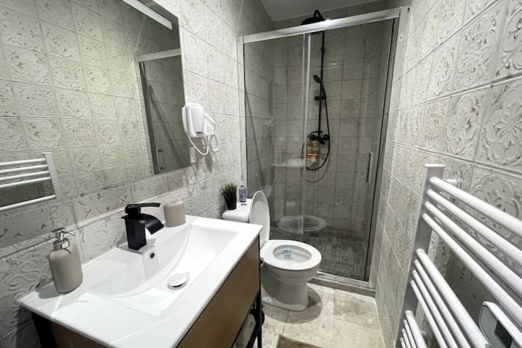 Photo of Bathroom in Reims