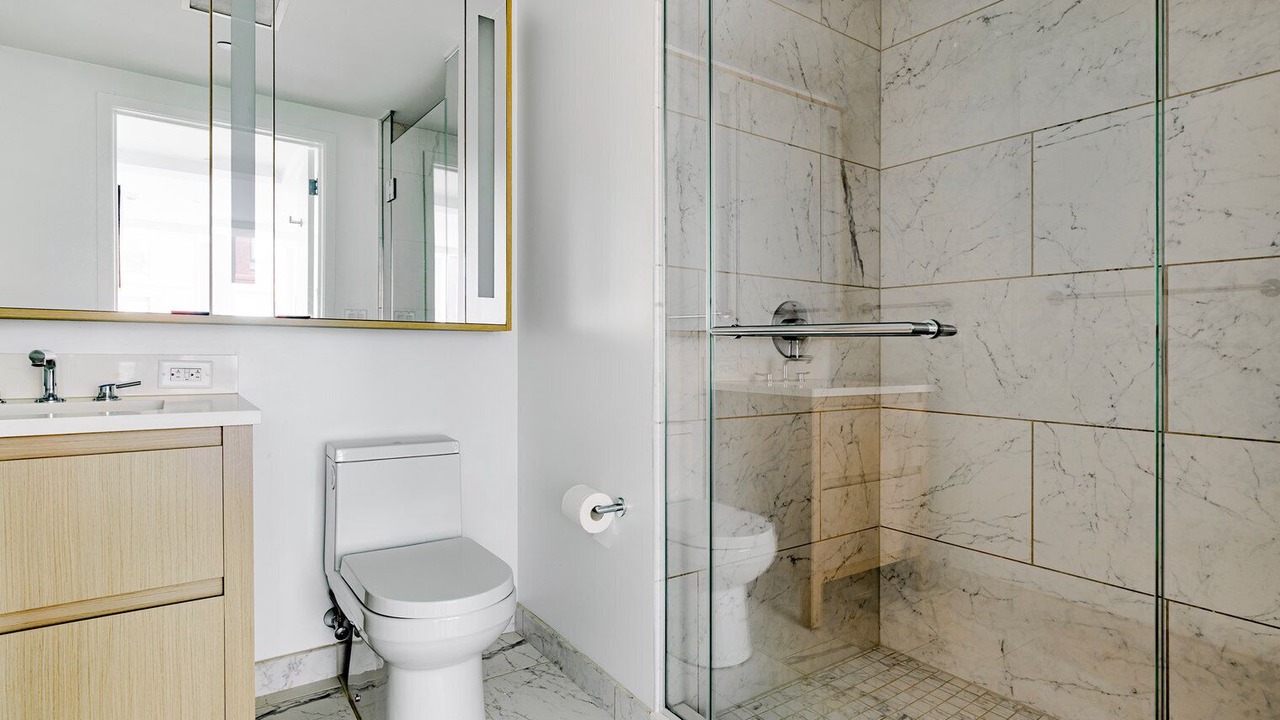 Photo of Bathroom in Shawmut