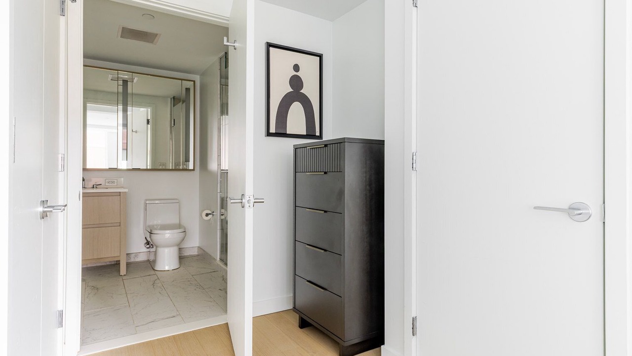 Photo of Bathroom in Shawmut