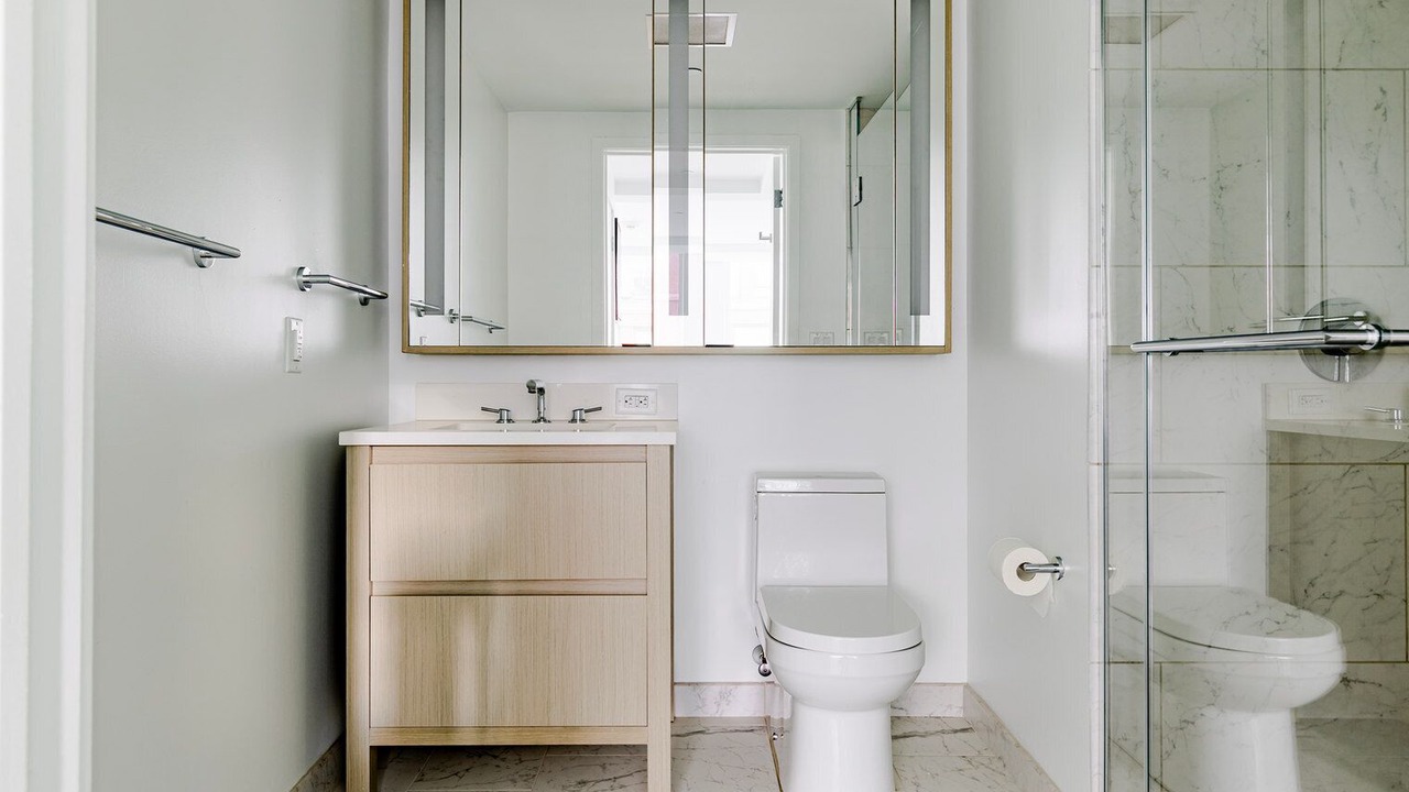 Photo of Bathroom in Shawmut