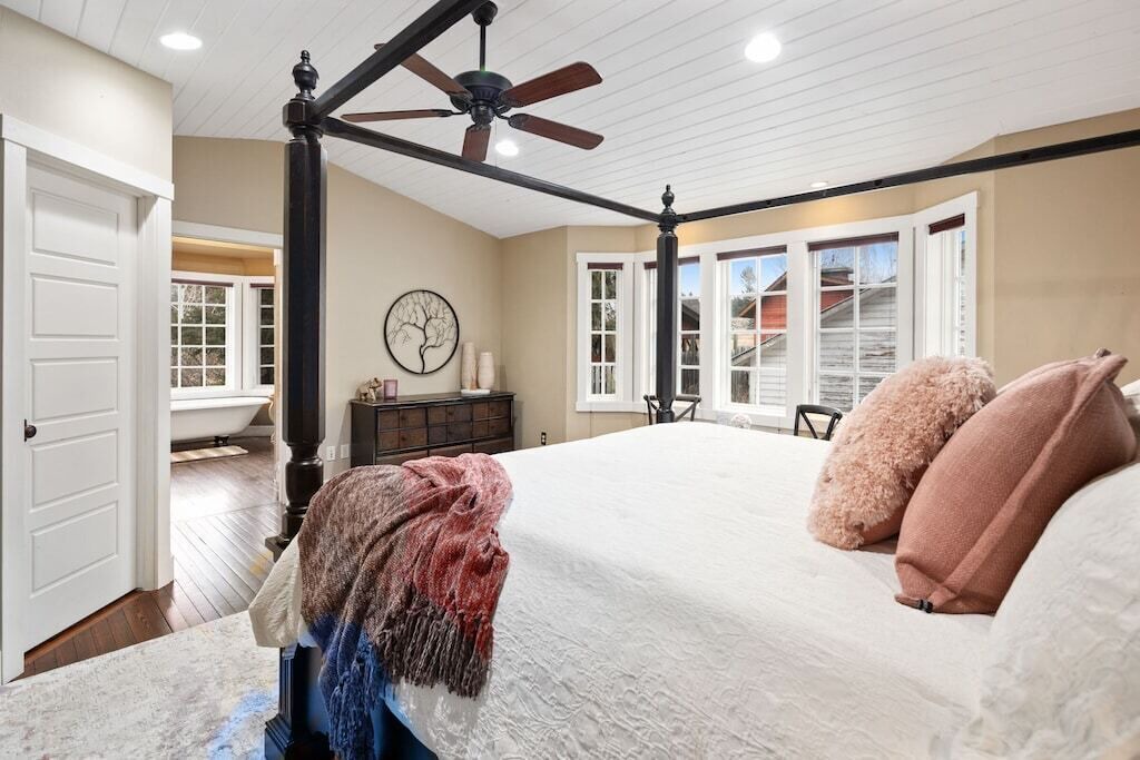 Photo of Bedroom in Bigfork