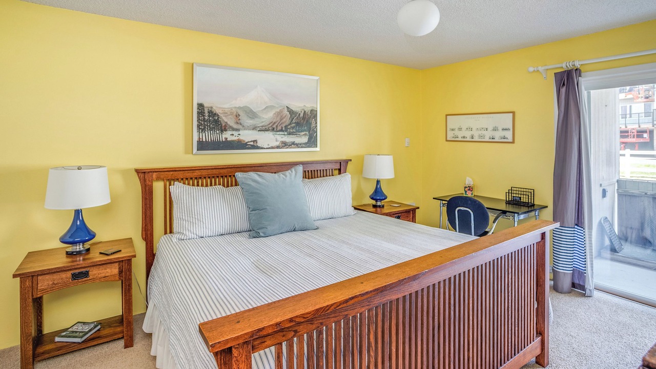 Photo of Bedroom in Gearhart