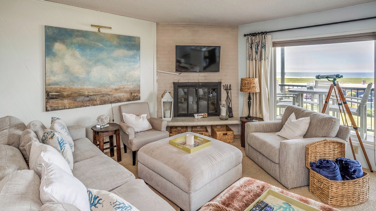 Photo of Livingroom in Gearhart