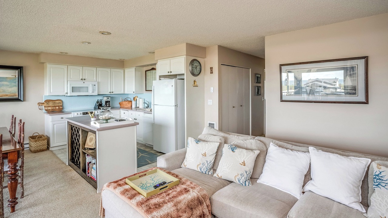 Photo of Livingroom in Gearhart