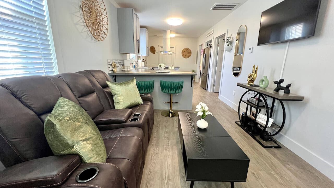 Photo of Livingroom in Earlewood