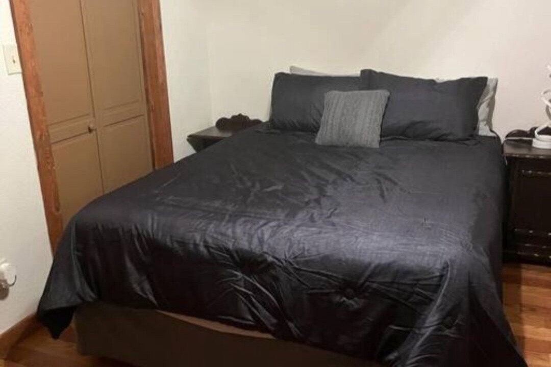 Photo of Bedroom in Deweyville