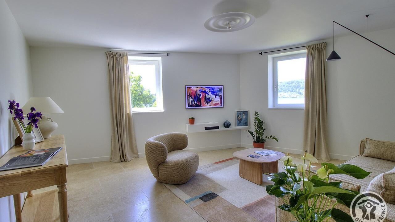 Photo of Livingroom in Condrieu