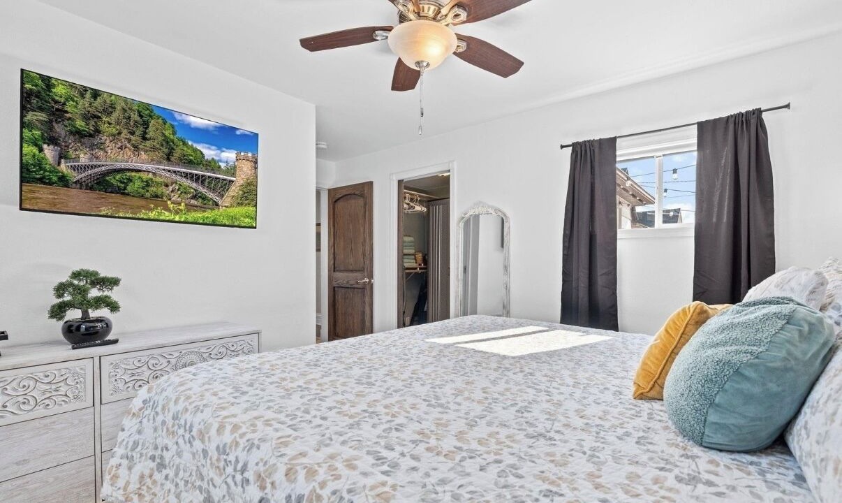 Photo of Bedroom in Baraboo