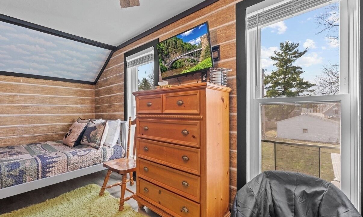 Photo of Livingroom in Baraboo