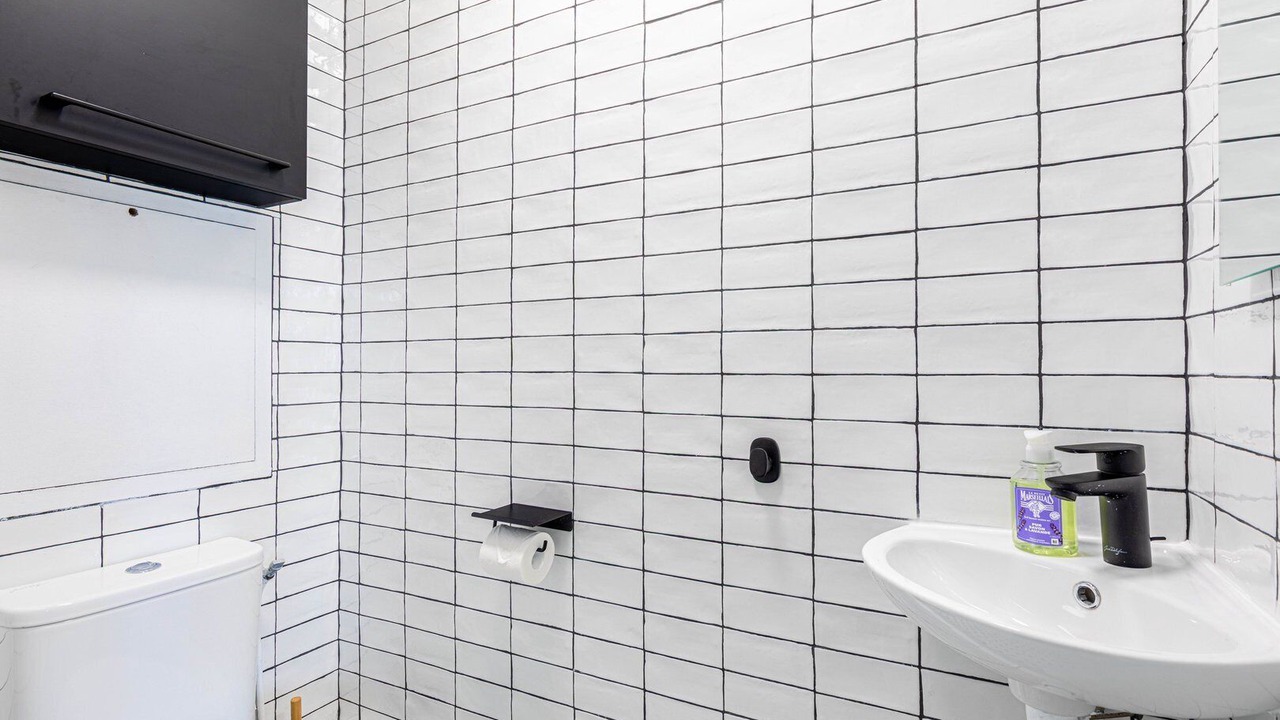 Photo of Bathroom in Gare