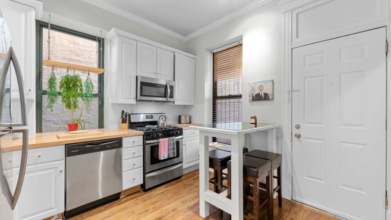 Photo of Kitchen in Near North Side