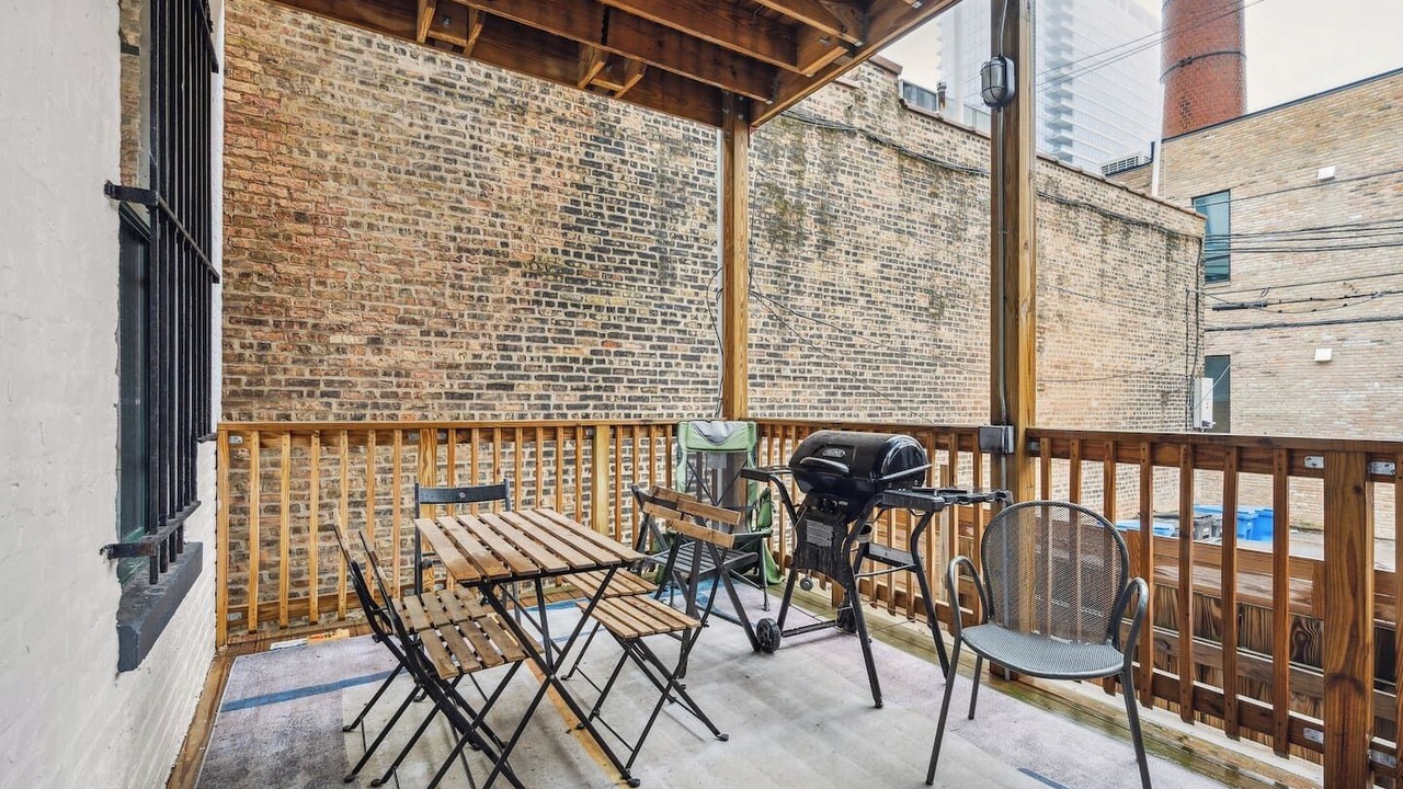 Photo of Outdoor in Near North Side