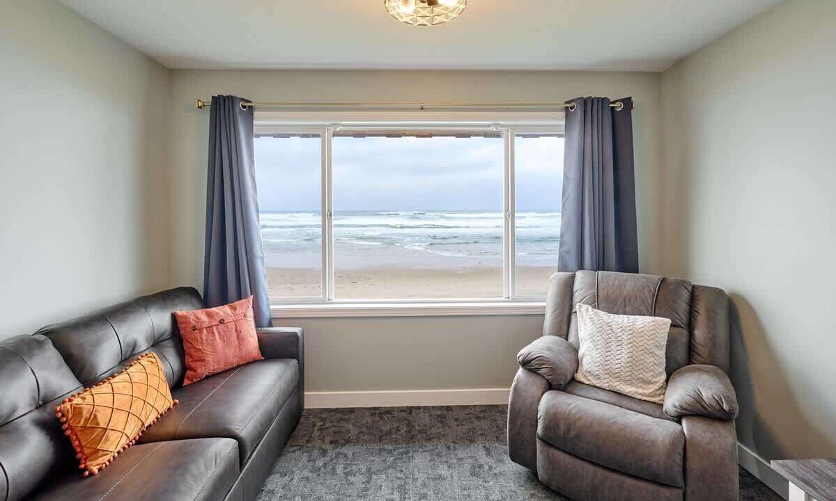 Photo of Others in Lincoln City