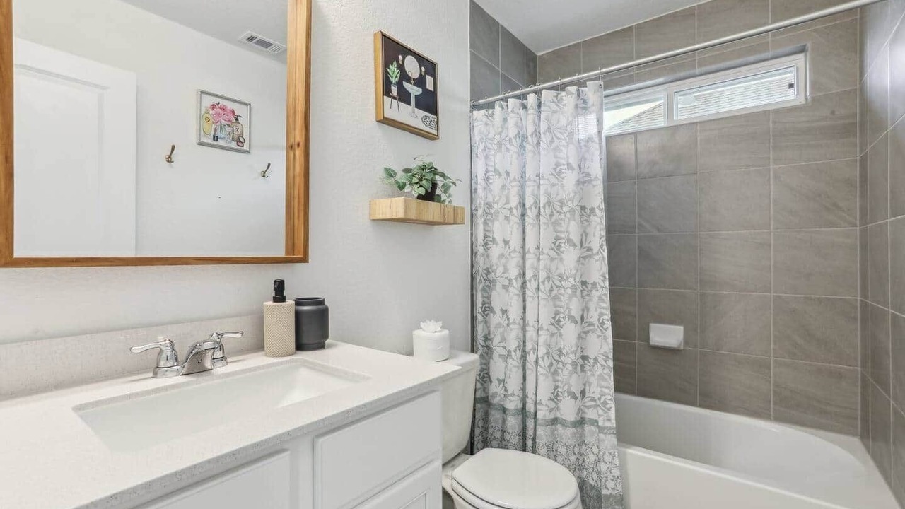 Photo of Bathroom in Pflugerville